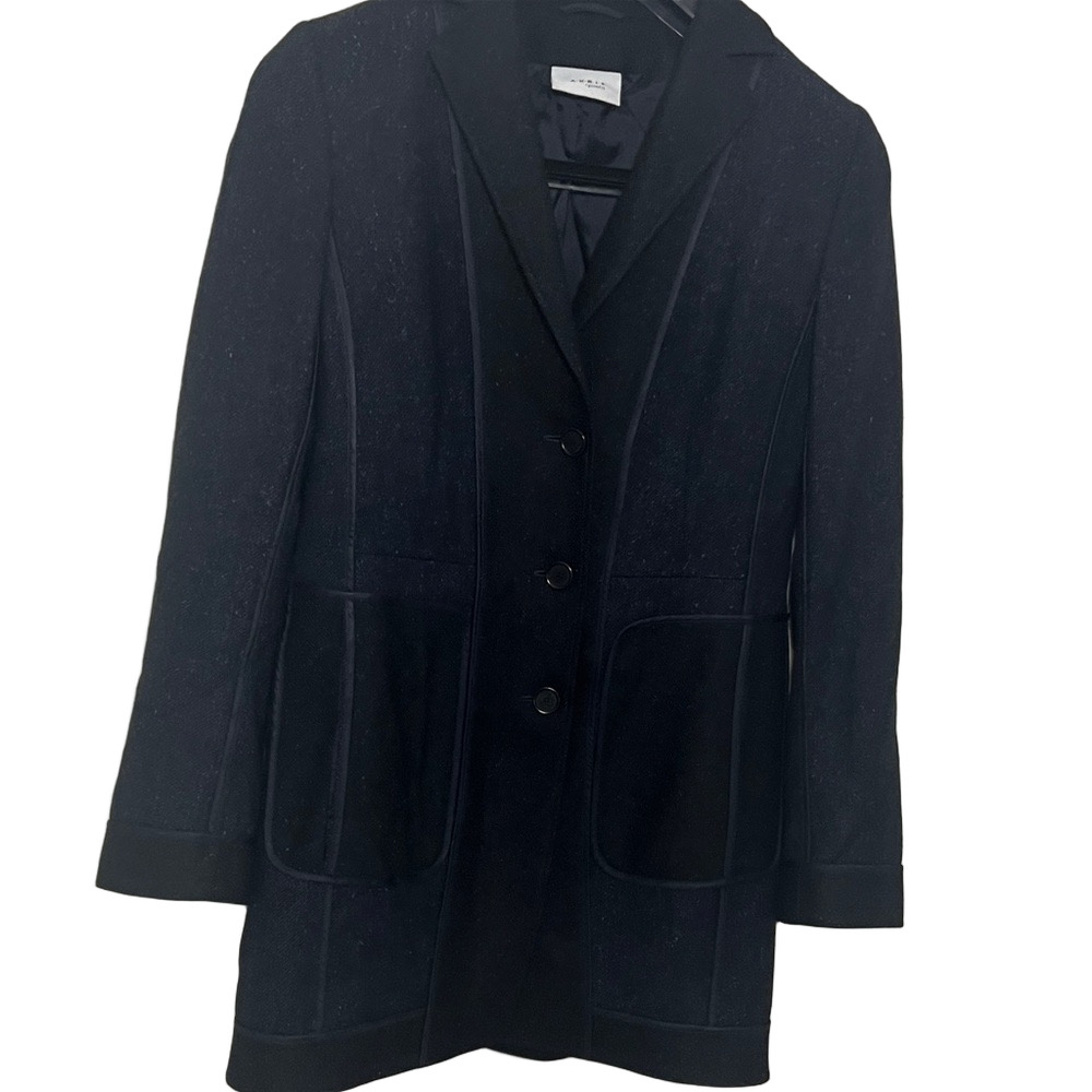 AKRIS punto Jacket Coat 8 Black Wool/silk blend lightweight quite luxury office